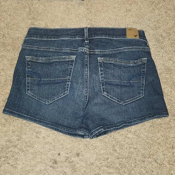 American Eagle Outfitters Dark Wash Shorts Stretch Size 4 - Picture 2 of 4